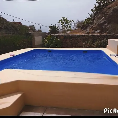 Con Piscina En Arafo Dom wakacyjny