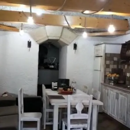Casa Cueva En Arafo * Санта-Крус-де-Тенерифе