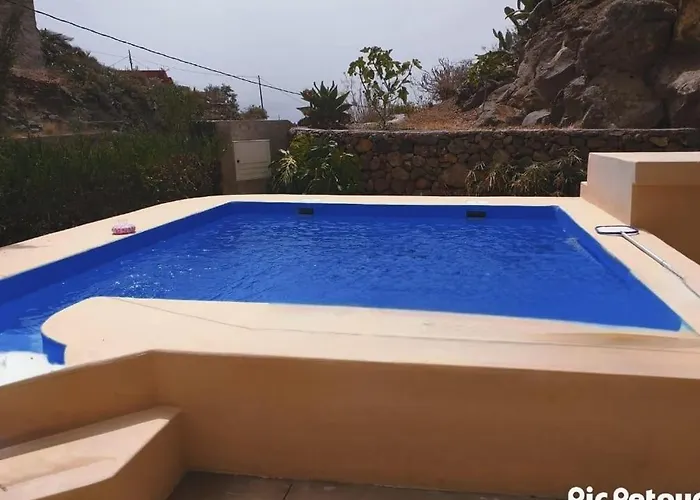 Con Piscina En Arafo Hébergement de vacances
