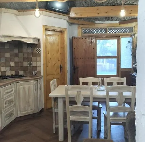 Con Piscina En Arafo بيت للعطل سانتا كروز دي تينيريف